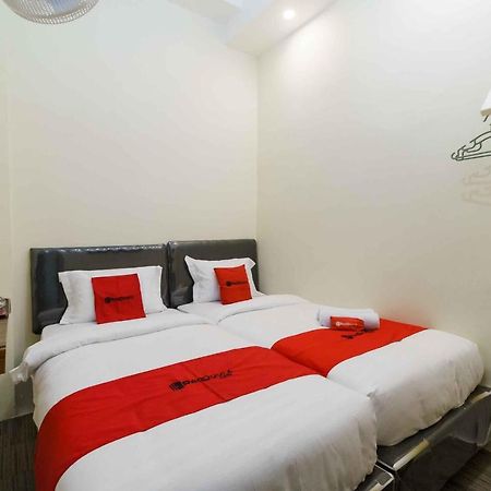 Reddoorz Syariah Near Lubang Jepang Bukittinggi Hotel Bagian luar foto