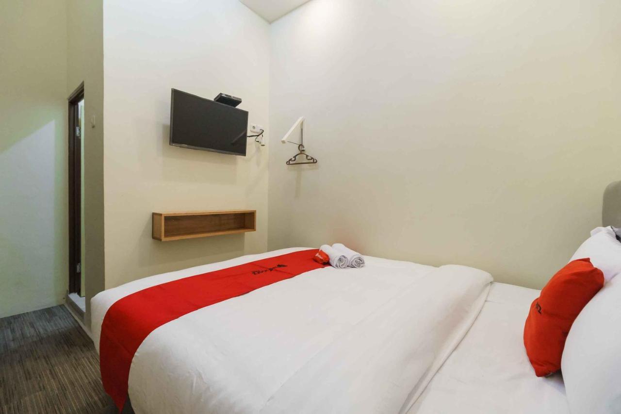 Reddoorz Syariah Near Lubang Jepang Bukittinggi Hotel Bagian luar foto