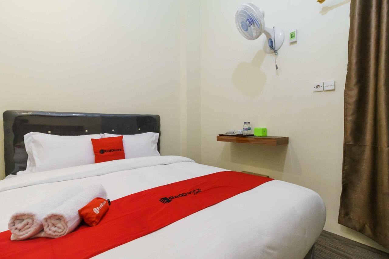 Reddoorz Syariah Near Lubang Jepang Bukittinggi Hotel Bagian luar foto