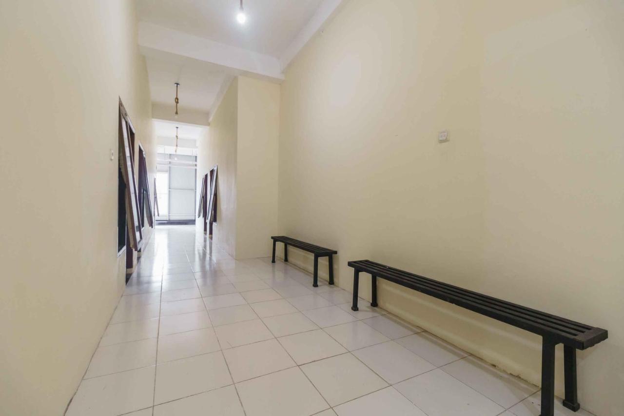 Reddoorz Syariah Near Lubang Jepang Bukittinggi Hotel Bagian luar foto